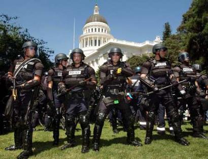 militarization of US police